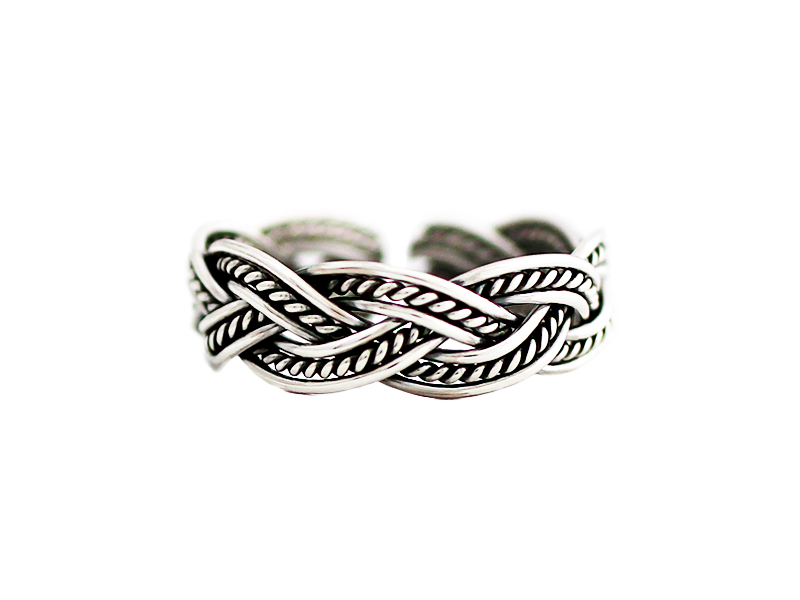 Trendy Silver Toe Ring | Buy silver Toe Rings online at rinayra.com